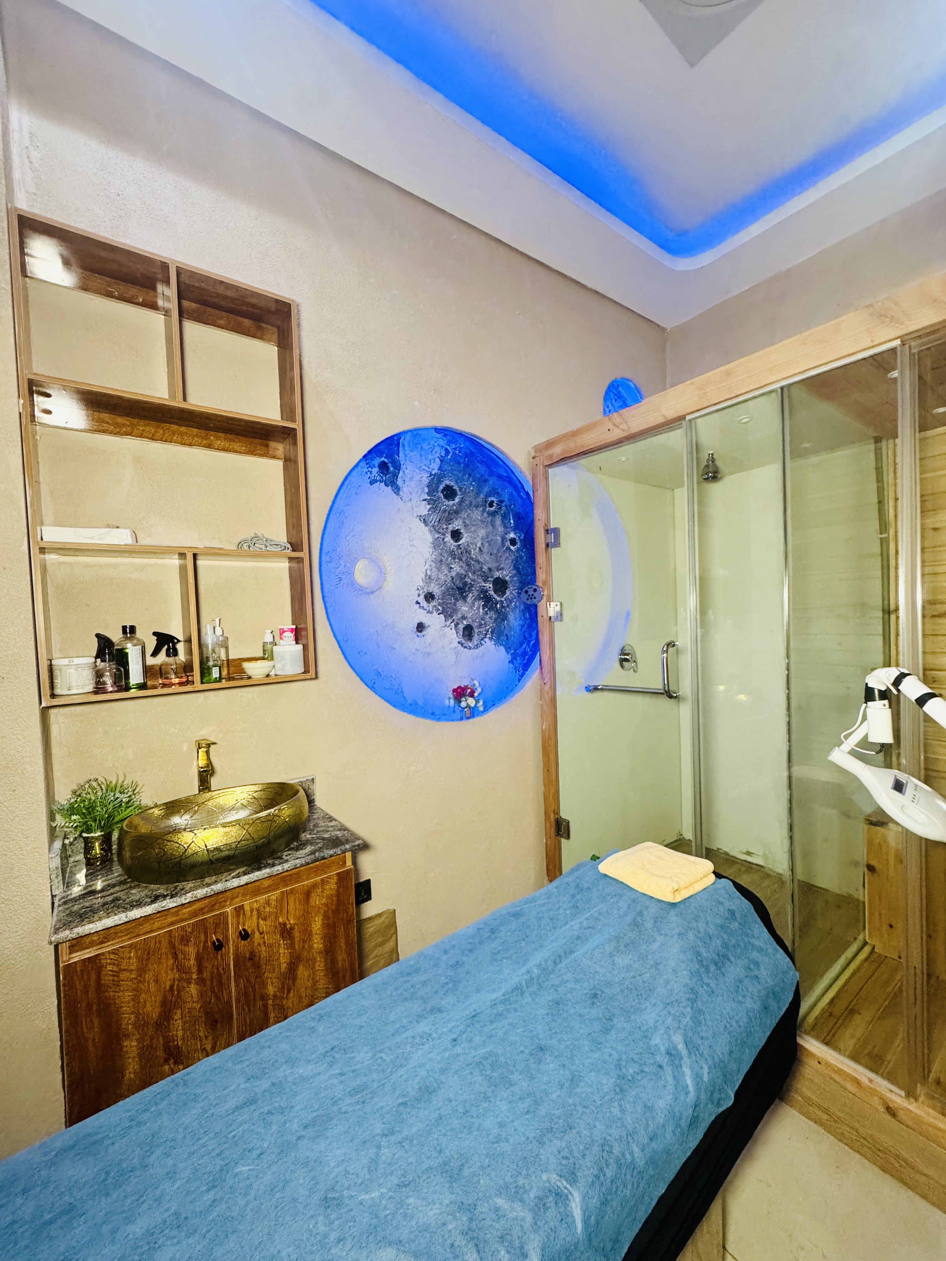 FID SPA interior